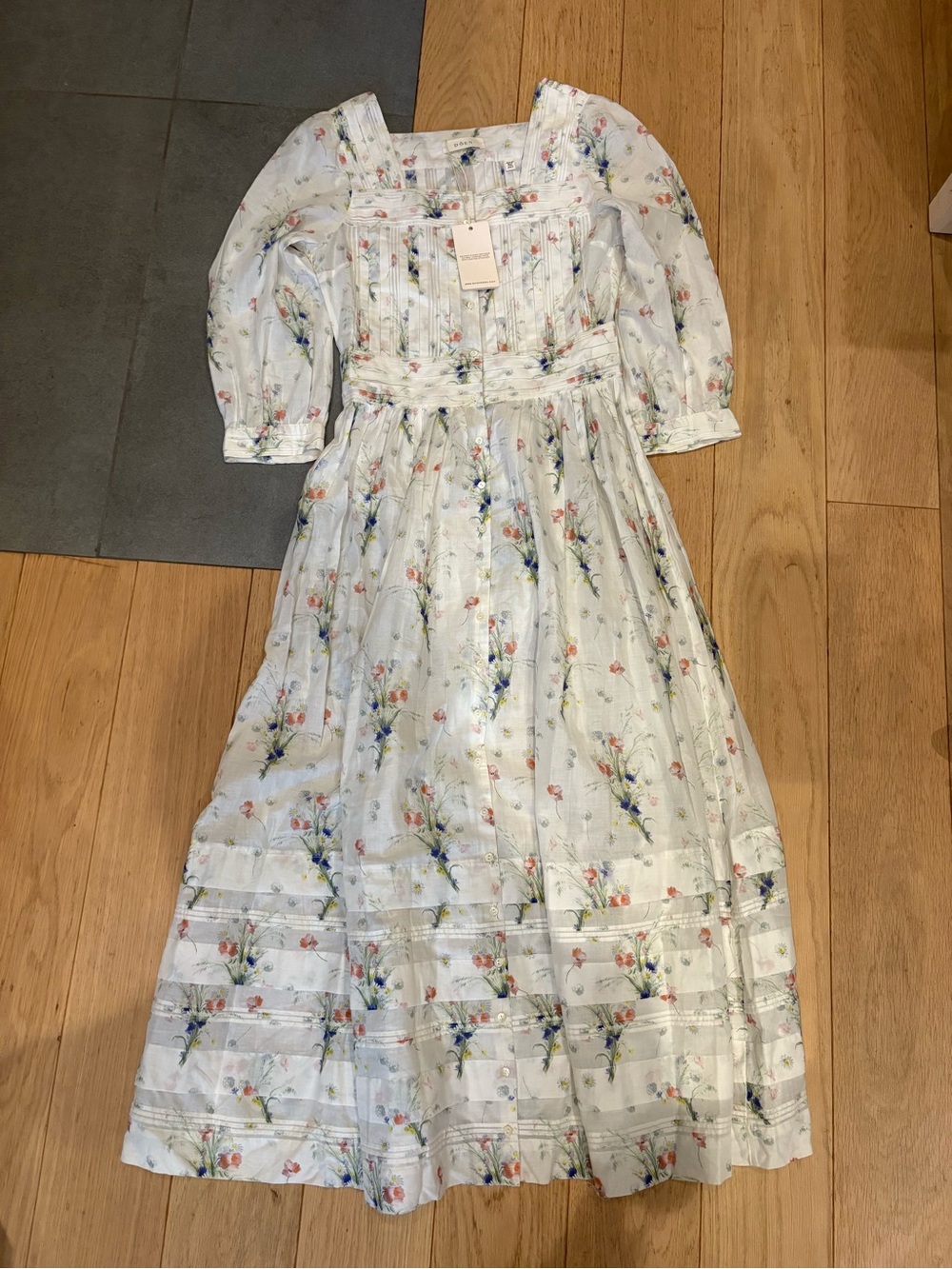 Doen Minta Ivory Floral Button-Front Midi Dress in Printed Bouquet NWT